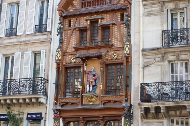 Au Roi De La Biere paris סניף מקדונלד הראשון בפריז צילום: ניר יבלונקה