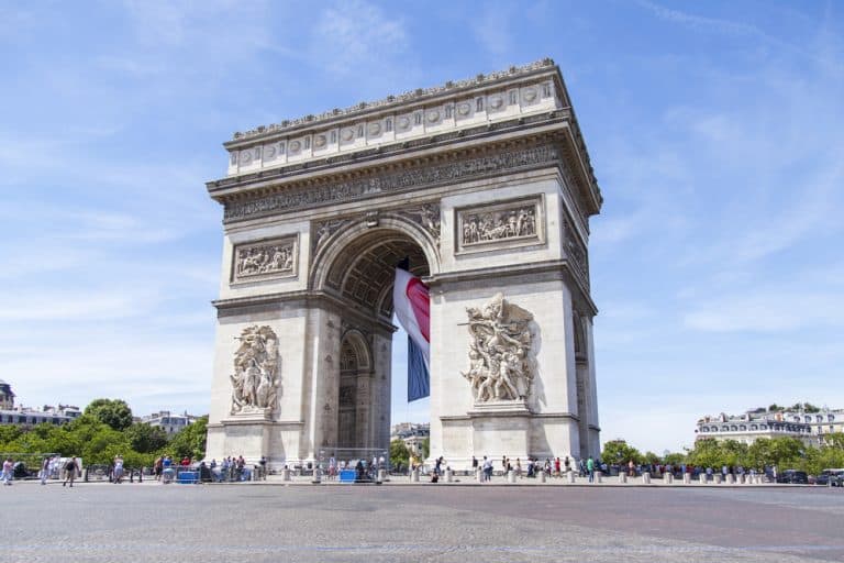 אטרקציות בפריז לכל המשפחה- שער הניצחון