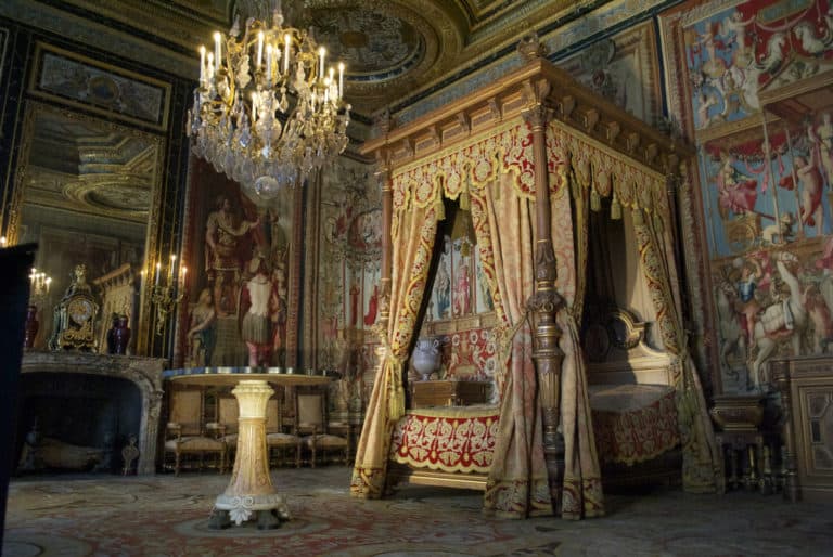 פונטנבלו, ארמון פונטנבלו צרפת-מקום משכנם של מלכים