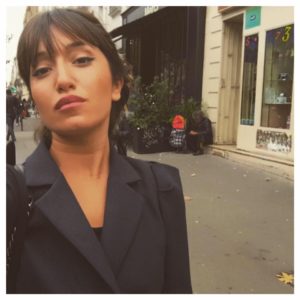 רותם אוריה מדריכת סיורי אופנה בפריז