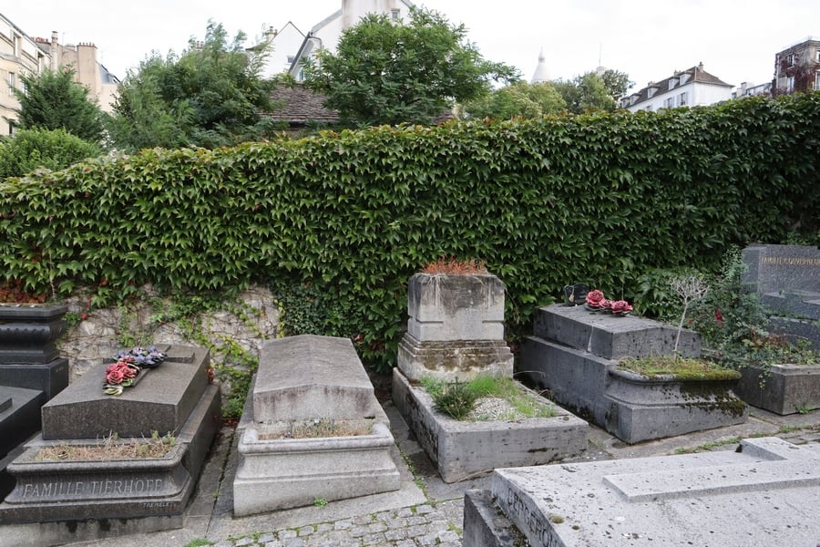 בתי הקברות של פריז- סנט וינסנט רובע 18 צילום: ניר יבלונקה