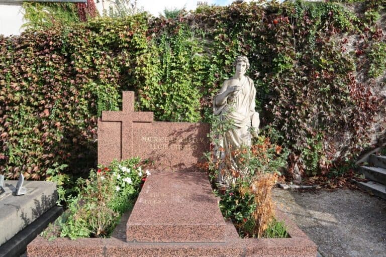 קברו של מוריס אוטרילו סנט וינסנט פריז צילום: ניר יבלונקה