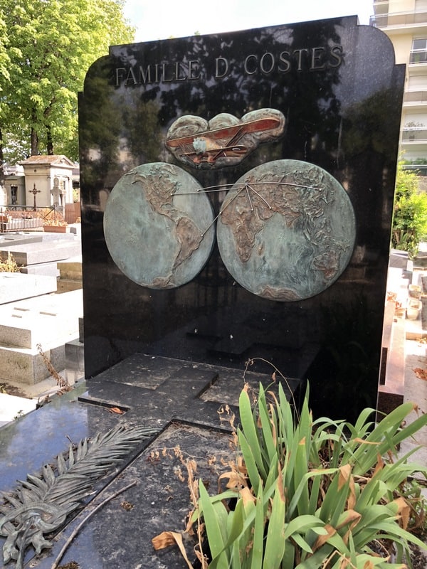 קברו של דיודונה קוסטס פאסי פריז צילום: ניר יבלונקה