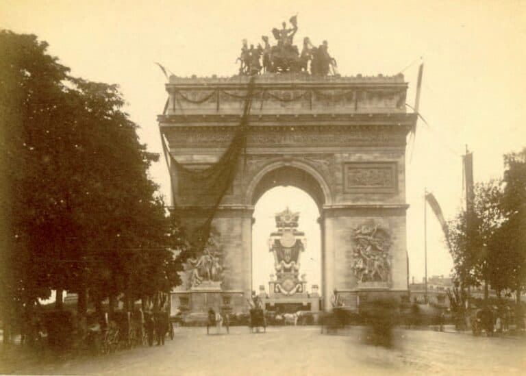 שער הניצחון פריז, שער הניצחון פריז- סיפורו של אייקון צרפתי
