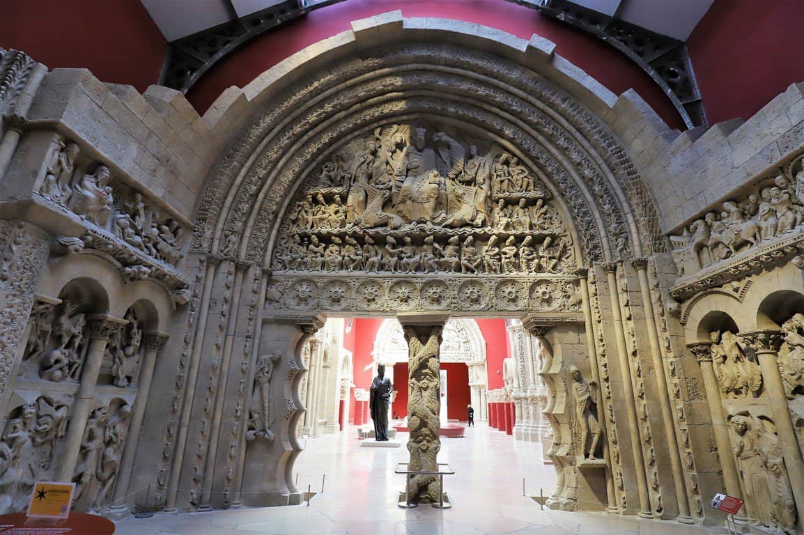 מוזיאון לאדריכלות ומורשת בפריז- מסע היסטורי חצוב באבן