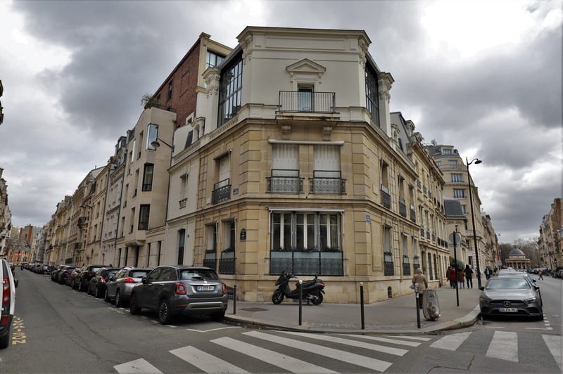 גלו את רחוב פורטוני הקסום ברובע 17 פריז