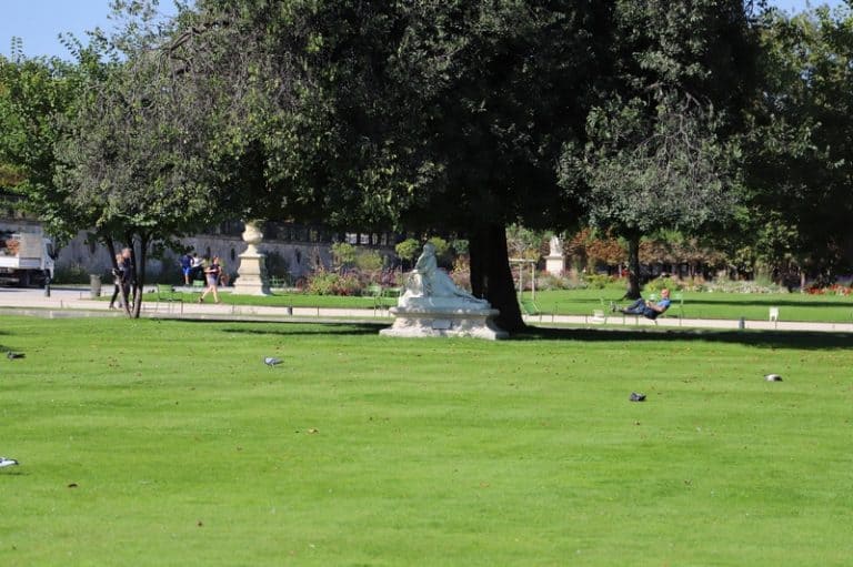 גני טווילרי פריז, גני טווילרי פריז- הגן המלכותי שהפך לציבורי