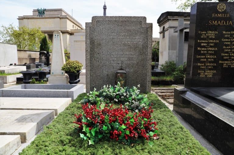 נטלי קליפורד בארני בית קברות פאסי פריז צילום: ניר יבלונקה