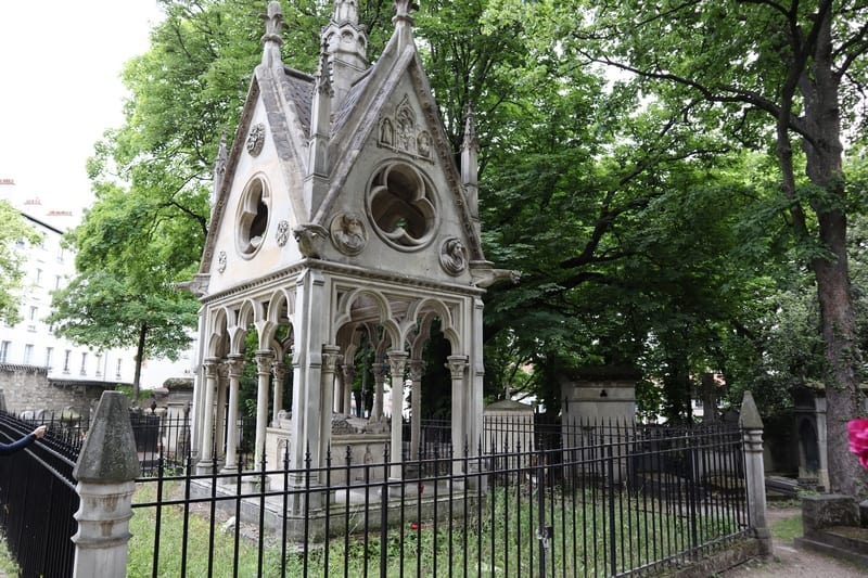 14 קברים יפים במיוחד בפר לשז פריז